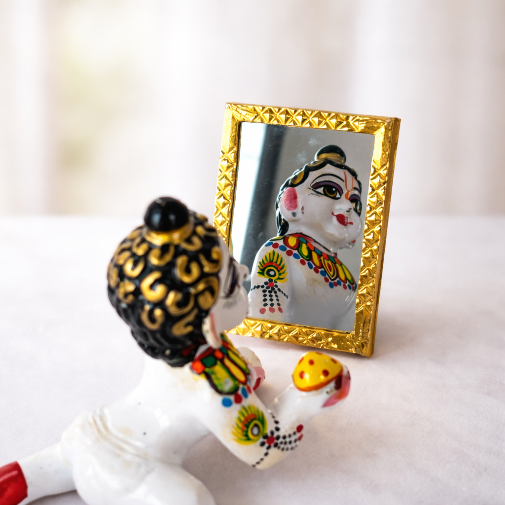 Jogan Meera Yamunaji Darpan for Thakurji Seva